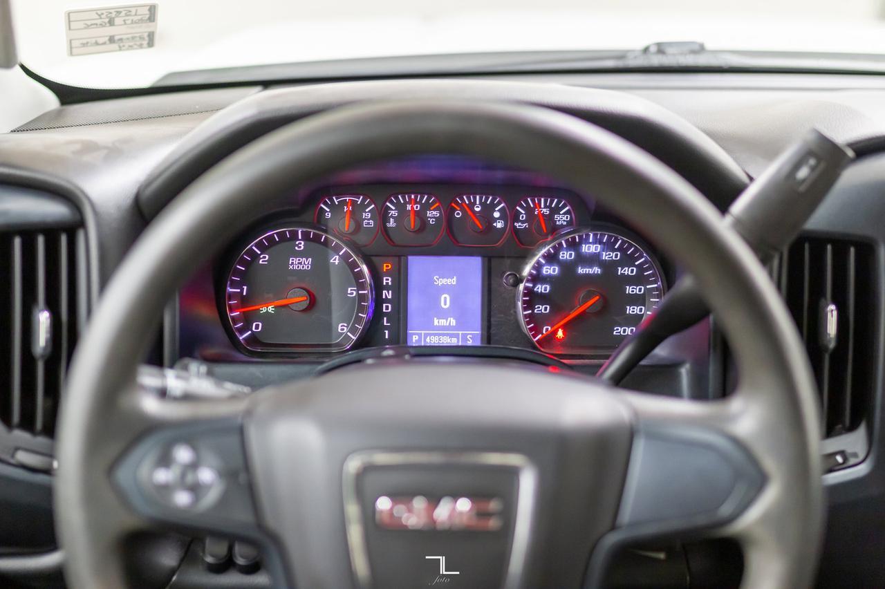 2017 GMC Sierra 2500HD 4x4 Crew Cab SLE BCam Red Deer AB