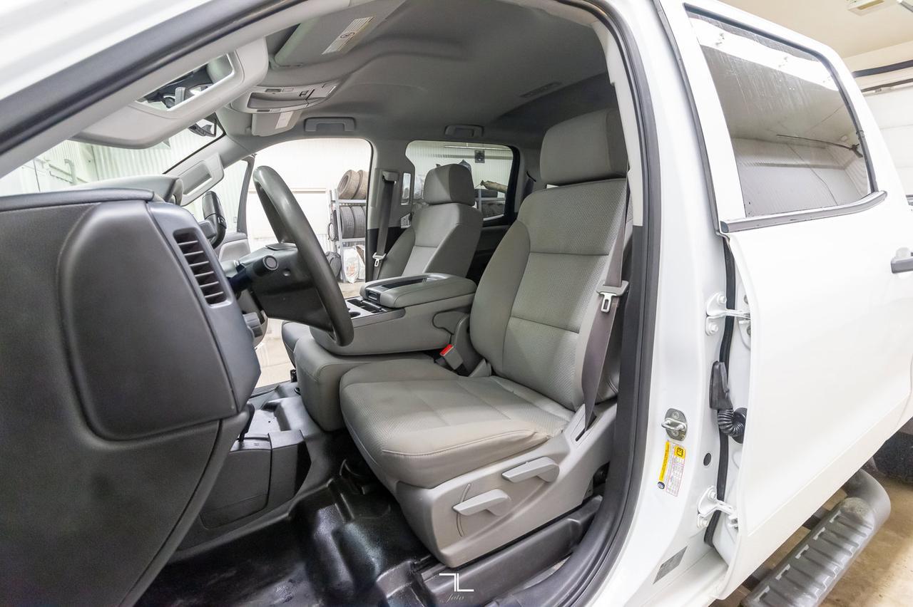 2017 GMC Sierra 2500HD 4x4 Crew Cab SLE BCam Red Deer AB