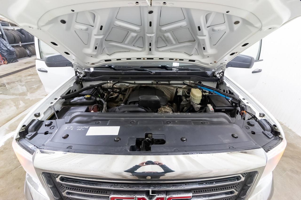 2017 GMC Sierra 2500HD 4x4 Crew Cab SLE BCam Red Deer AB