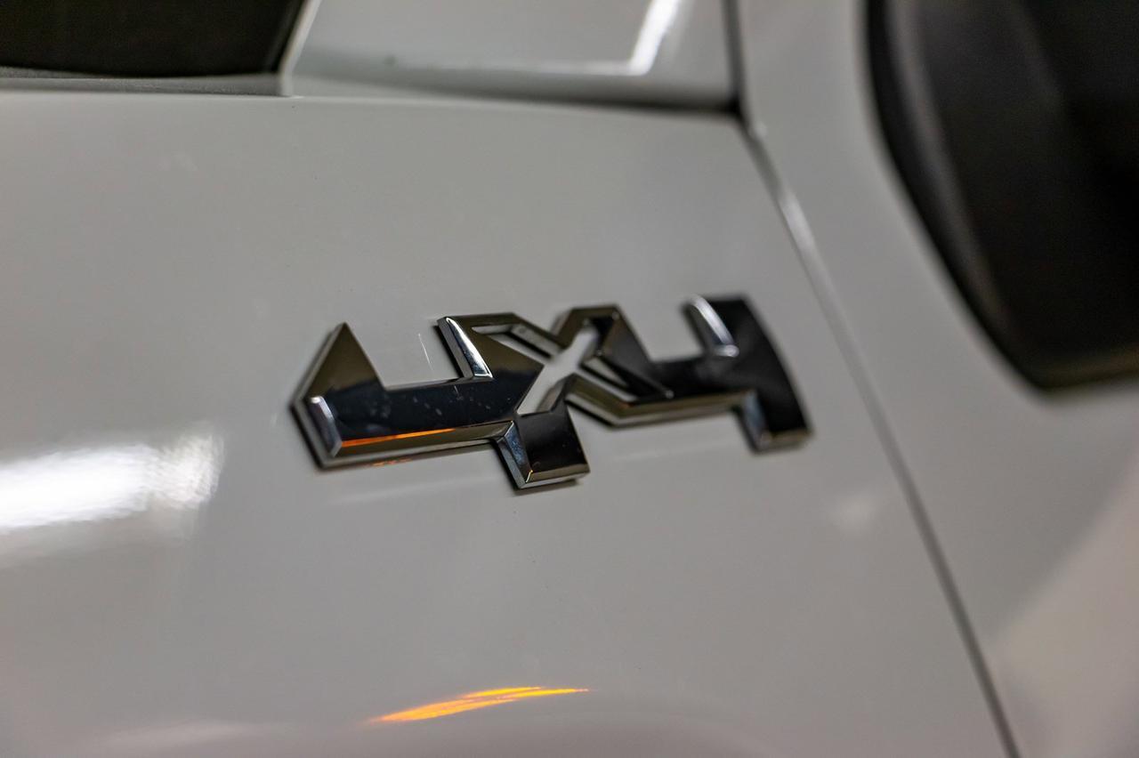 2017 GMC Sierra 2500HD 4x4 Crew Cab SLE BCam Red Deer AB