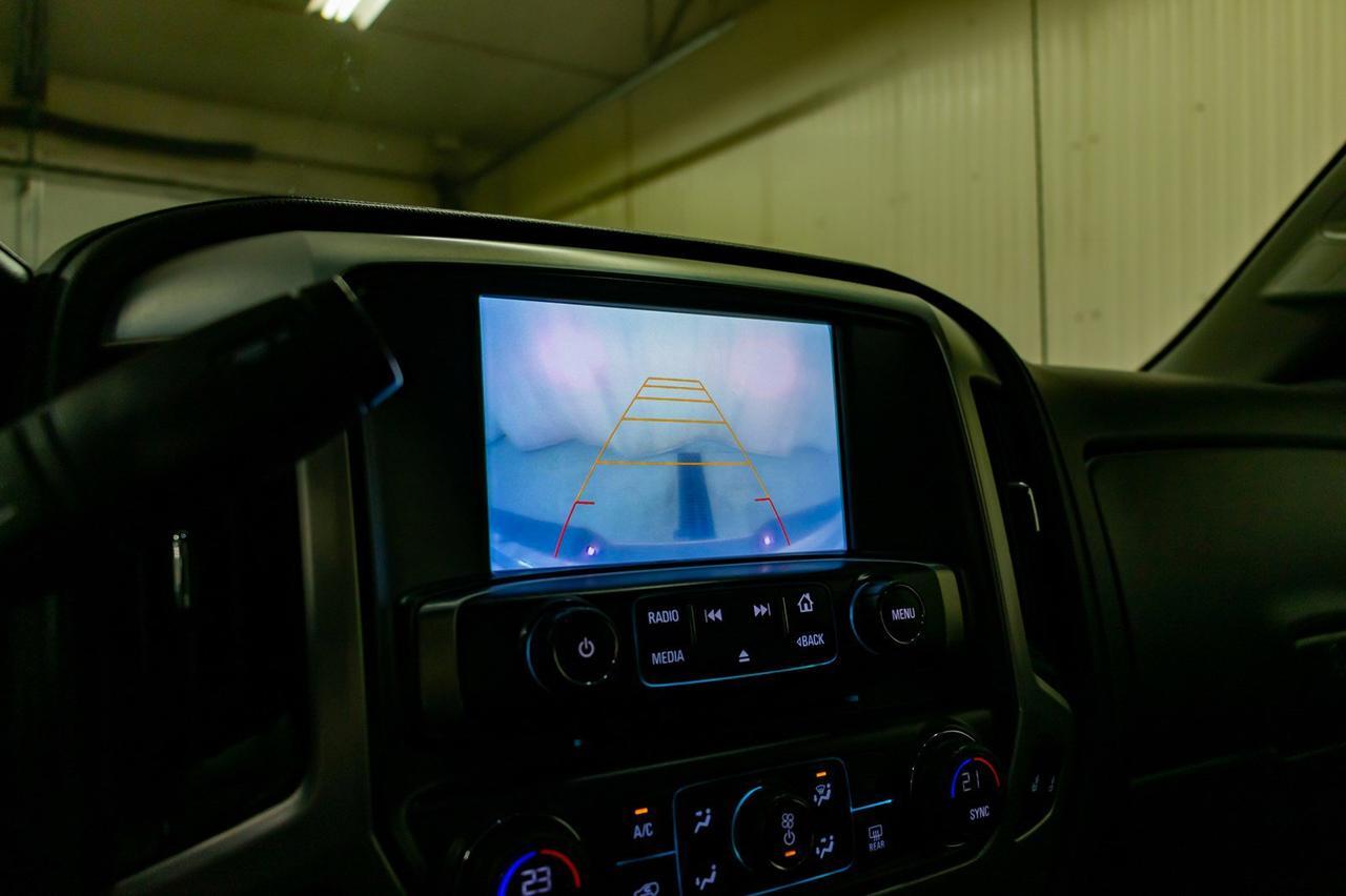 2017 GMC Sierra 2500HD 4x4 Crew Cab SLE BCam Red Deer AB