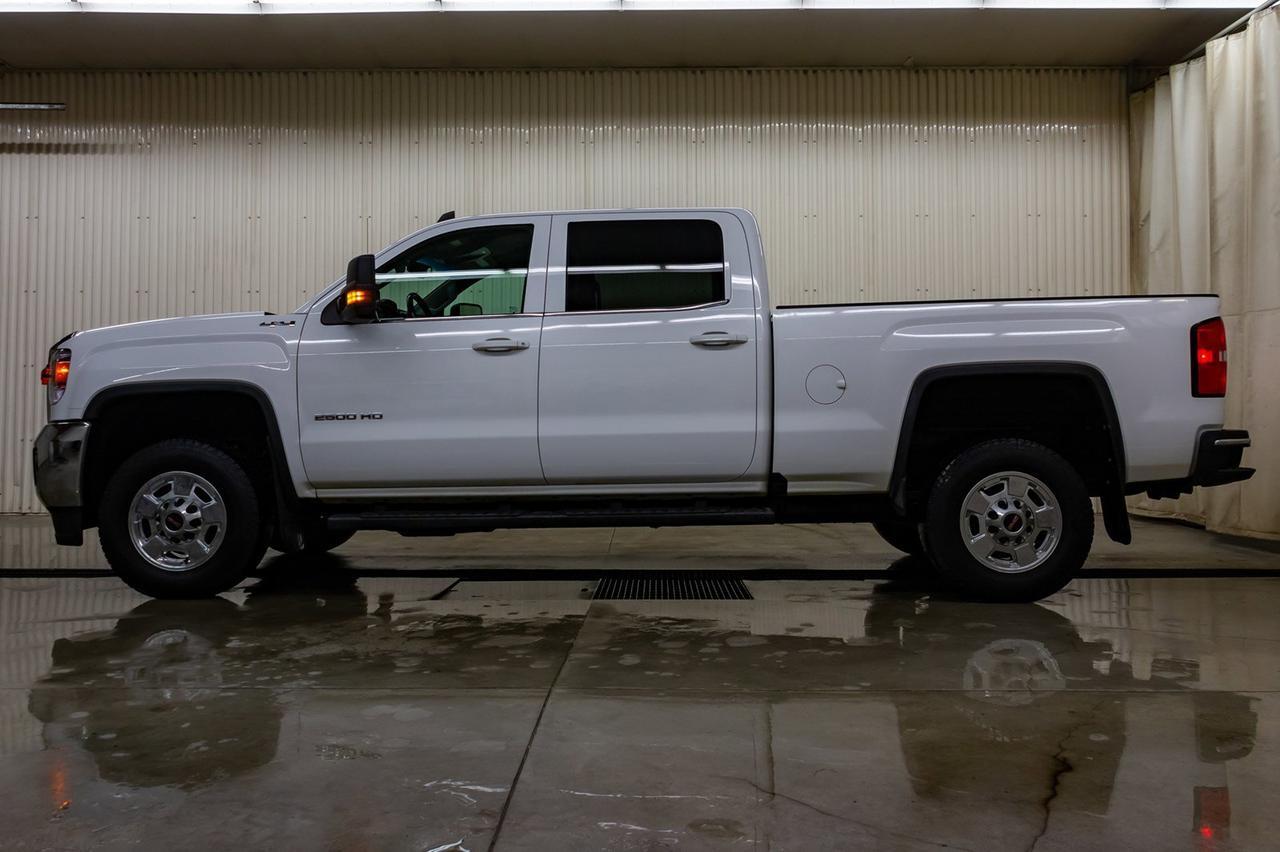 2017 GMC Sierra 2500HD 4x4 Crew Cab SLE BCam Red Deer AB