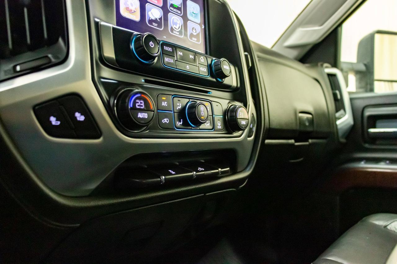 2017 GMC Sierra 2500HD 4x4 Crew Cab SLE BCam Red Deer AB