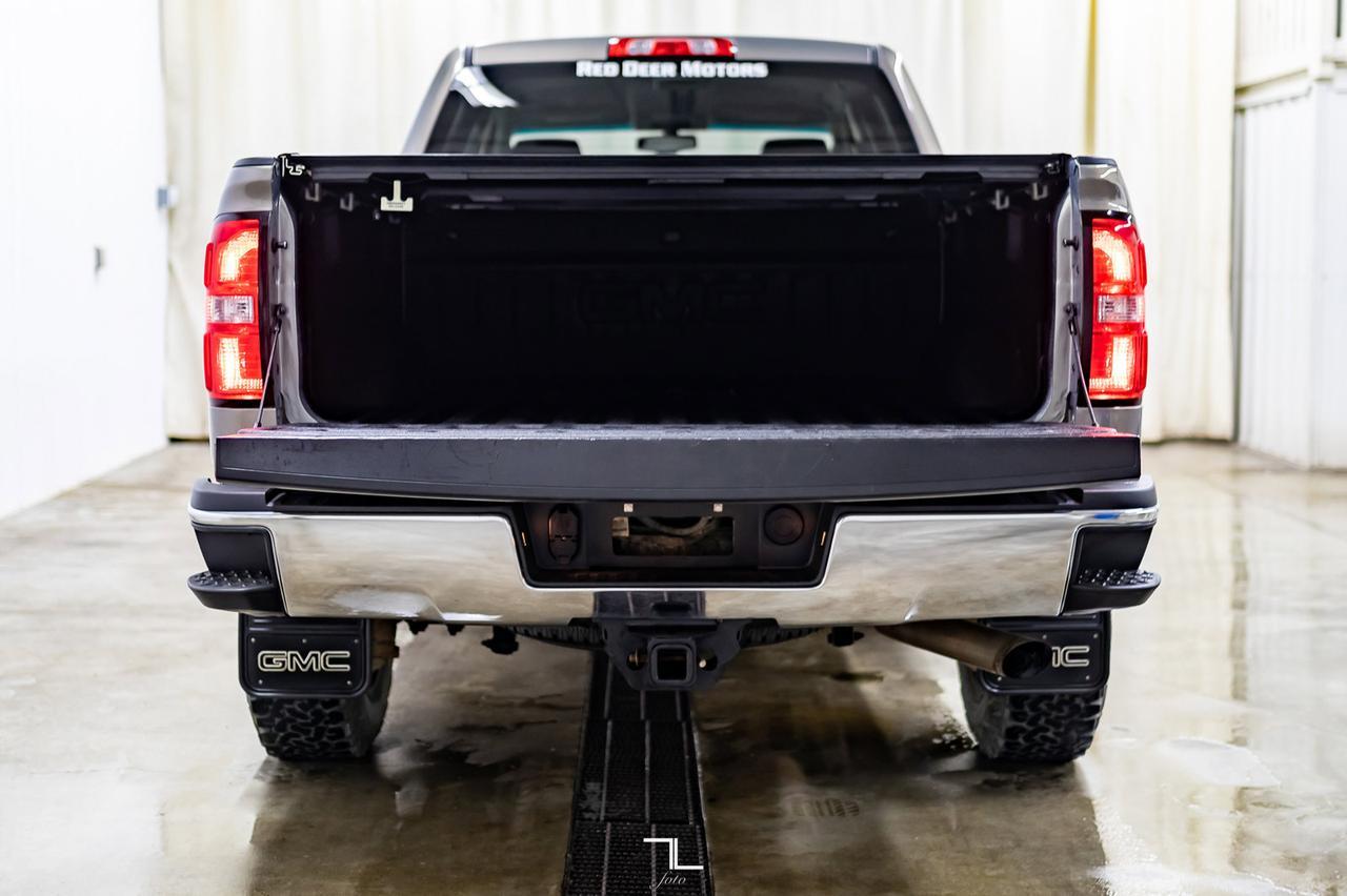 2017 GMC Sierra 2500HD 4x4 Crew Cab SLE Z71 BCam Fuel Wheels Red Deer AB