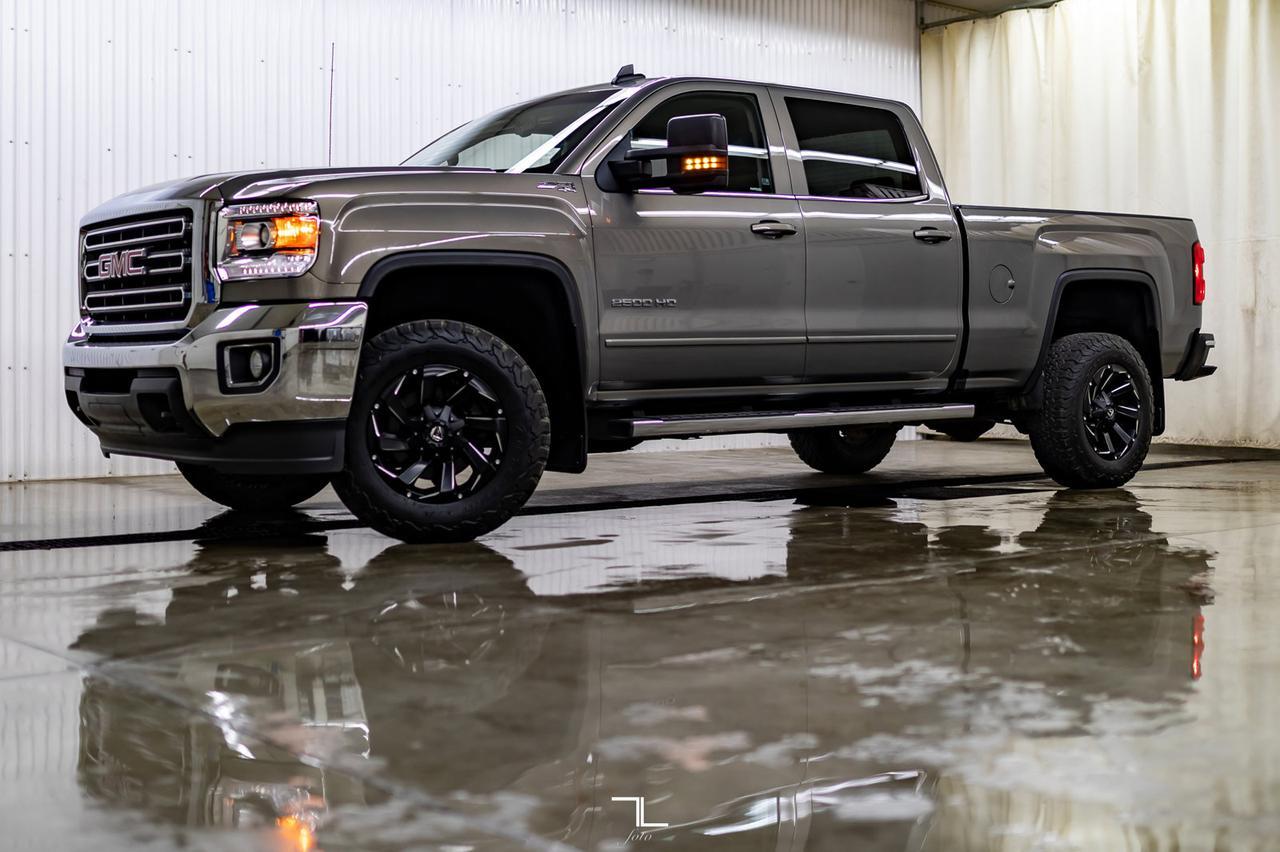 2017 GMC Sierra 2500HD 4x4 Crew Cab SLE Z71 BCam Fuel Wheels Red Deer AB