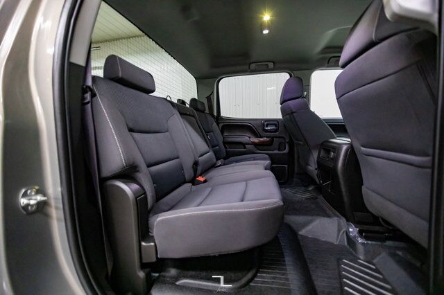 2017 GMC Sierra 2500HD 4x4 Crew Cab SLE Z71 BCam Fuel Wheels Red Deer AB