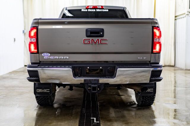2017 GMC Sierra 2500HD 4x4 Crew Cab SLE Z71 BCam Fuel Wheels Red Deer AB