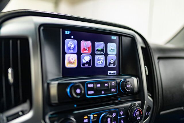 2017 GMC Sierra 2500HD 4x4 Crew Cab SLE Z71 BCam Fuel Wheels Red Deer AB