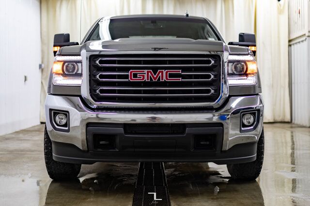 2017 GMC Sierra 2500HD 4x4 Crew Cab SLE Z71 BCam Fuel Wheels Red Deer AB