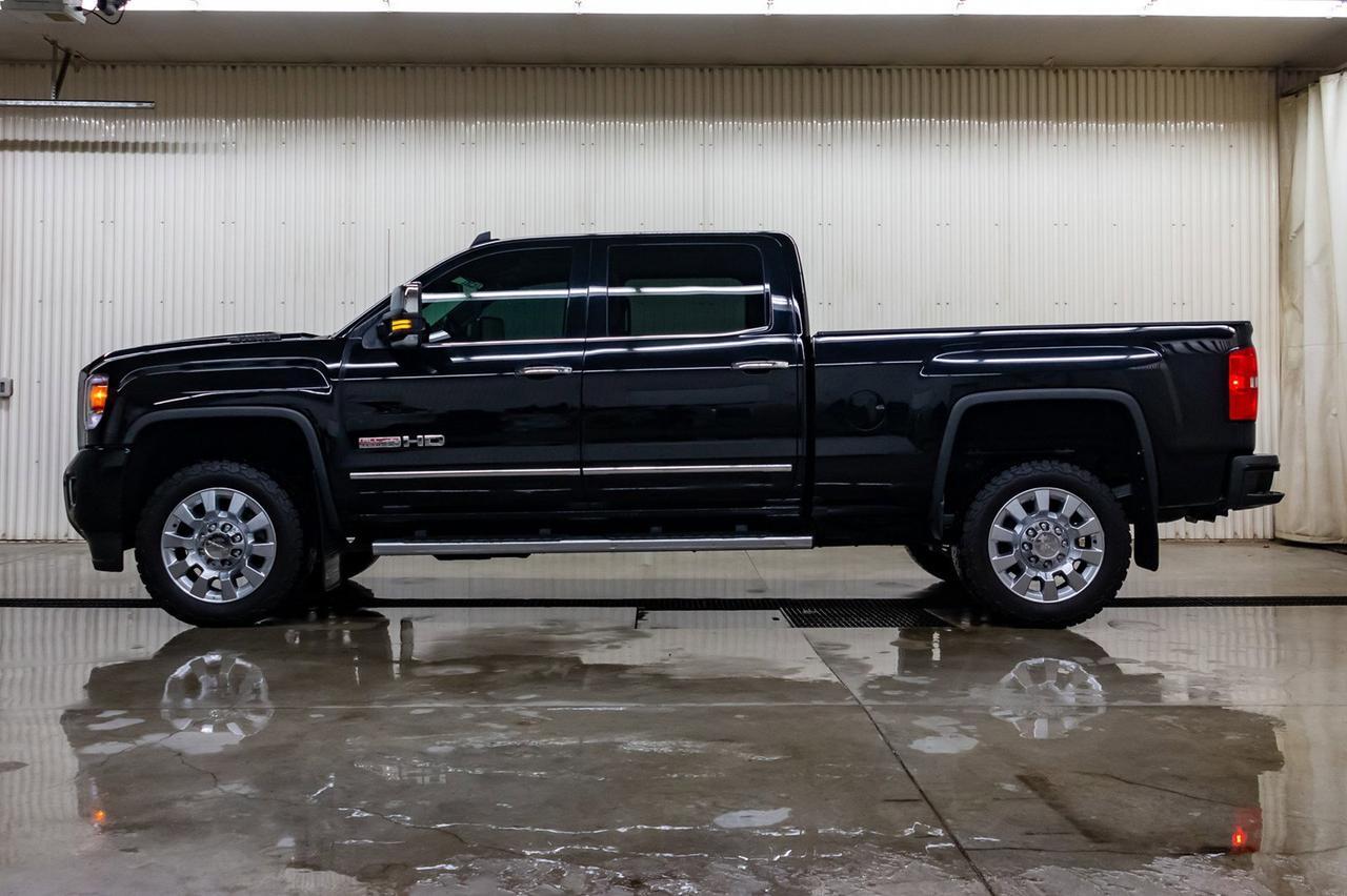 2017 GMC Sierra 2500HD 4x4 Crew Cab SLT All Terrain Diesel Red Deer AB