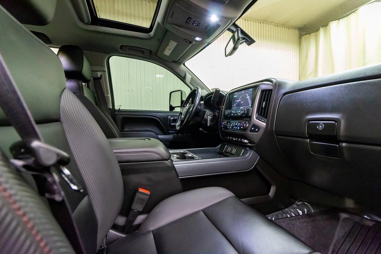 2017 GMC Sierra 2500HD 4x4 Crew Cab SLT All Terrain Diesel Red Deer AB