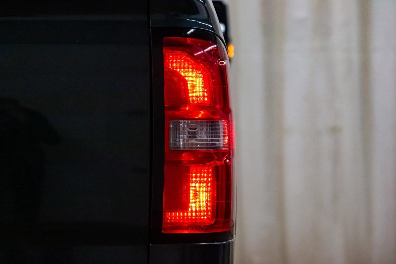 2017 GMC Sierra 2500HD 4x4 Crew Cab SLT Diesel Leather Roof BCam Red Deer AB