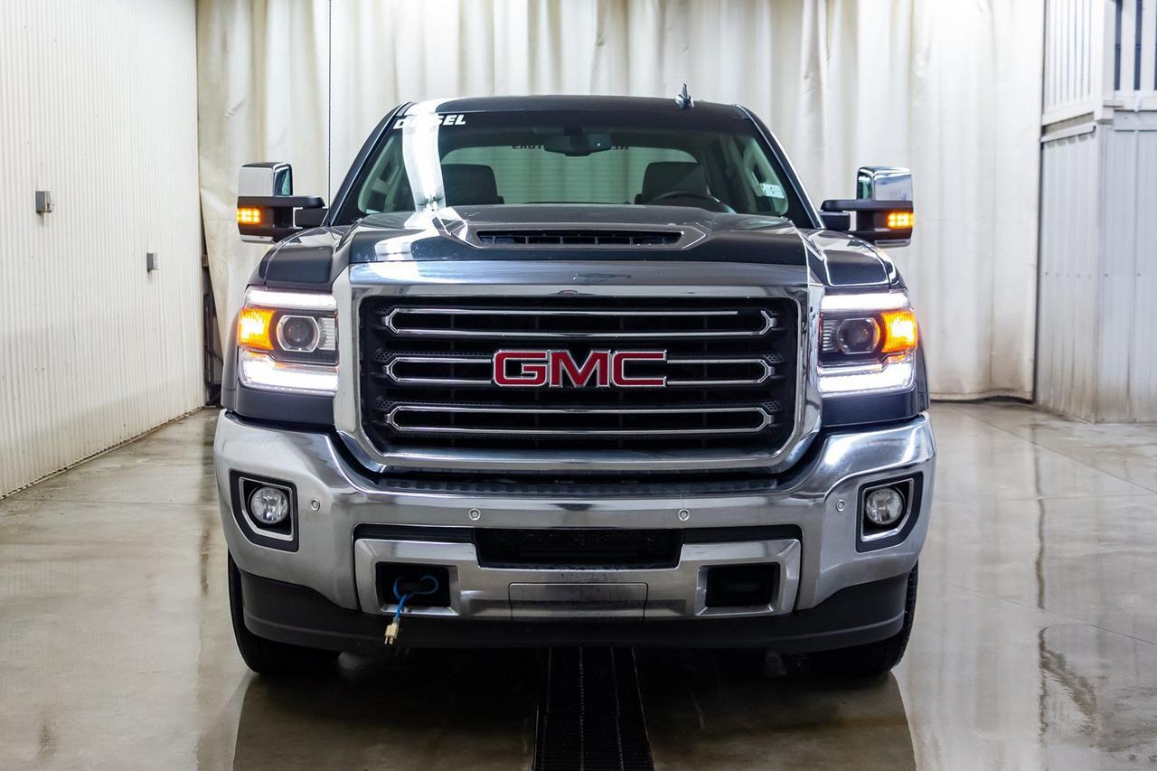 2017 GMC Sierra 2500HD 4x4 Crew Cab SLT Diesel Leather Roof BCam Red Deer AB