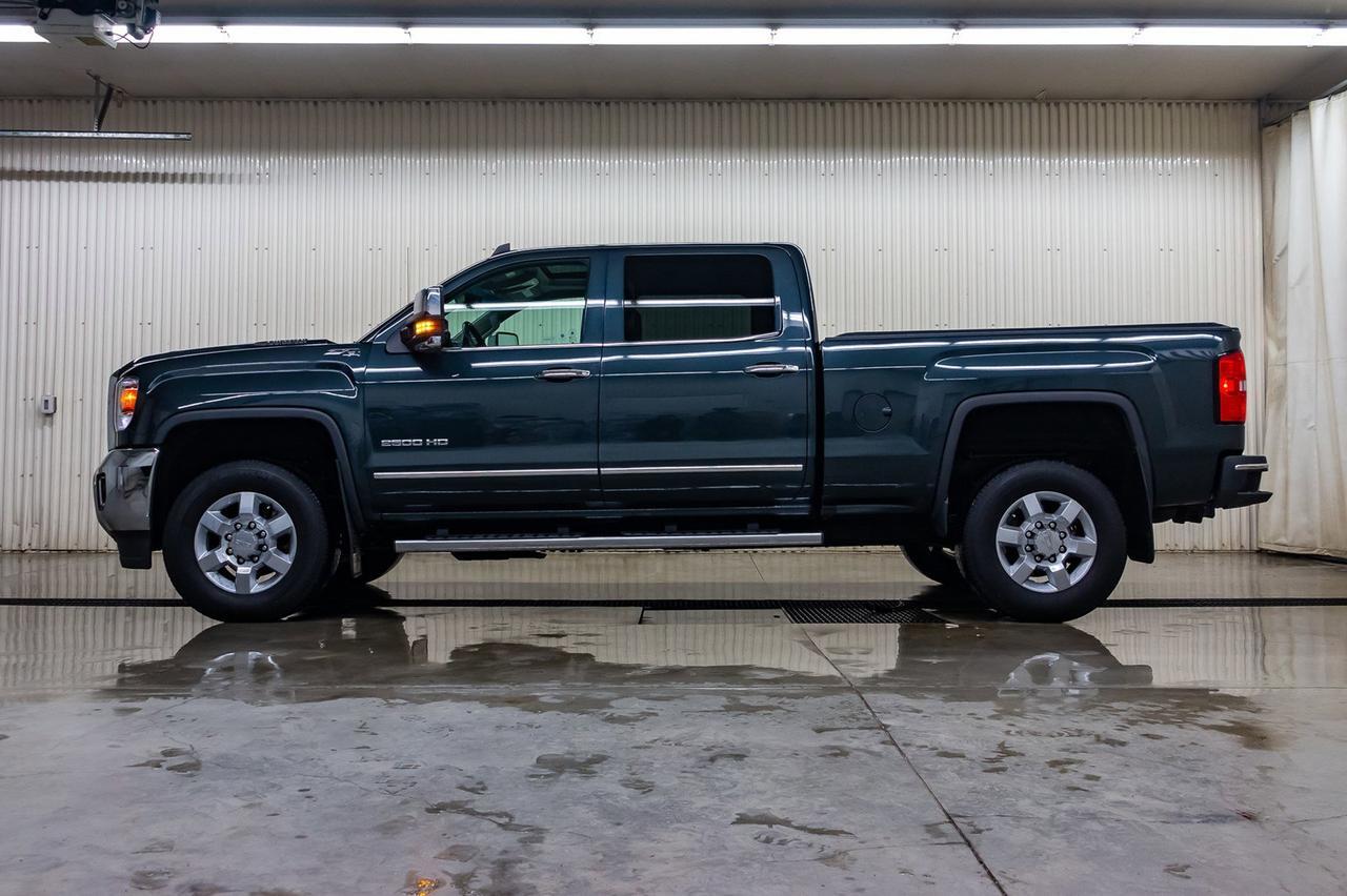 2017 GMC Sierra 2500HD 4x4 Crew Cab SLT Diesel Leather Roof BCam Red Deer AB