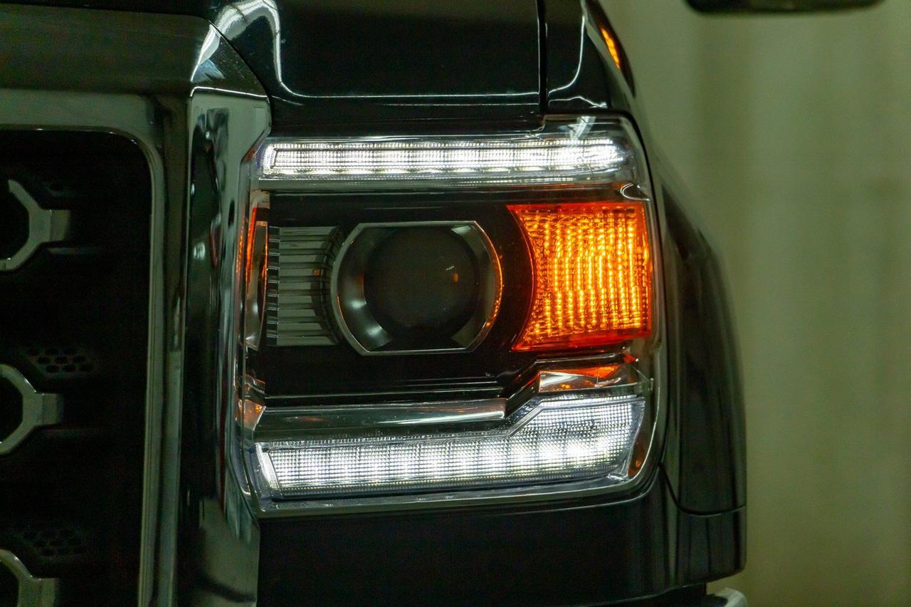 2017 GMC Sierra 2500HD 4x4 Crew Cab SLT Diesel Leather Roof BCam Red Deer AB