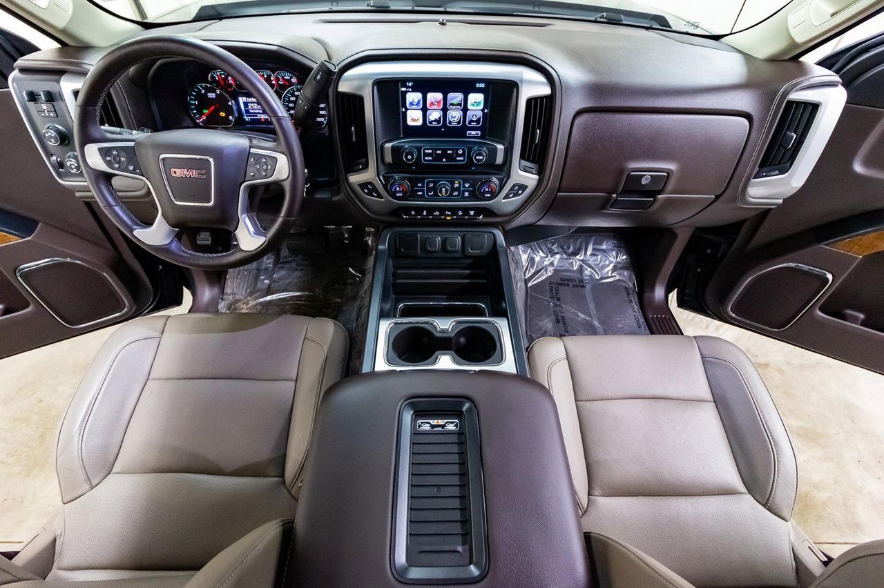 2017 GMC Sierra 2500HD 4x4 Crew Cab SLT Diesel Leather Roof BCam Red Deer AB