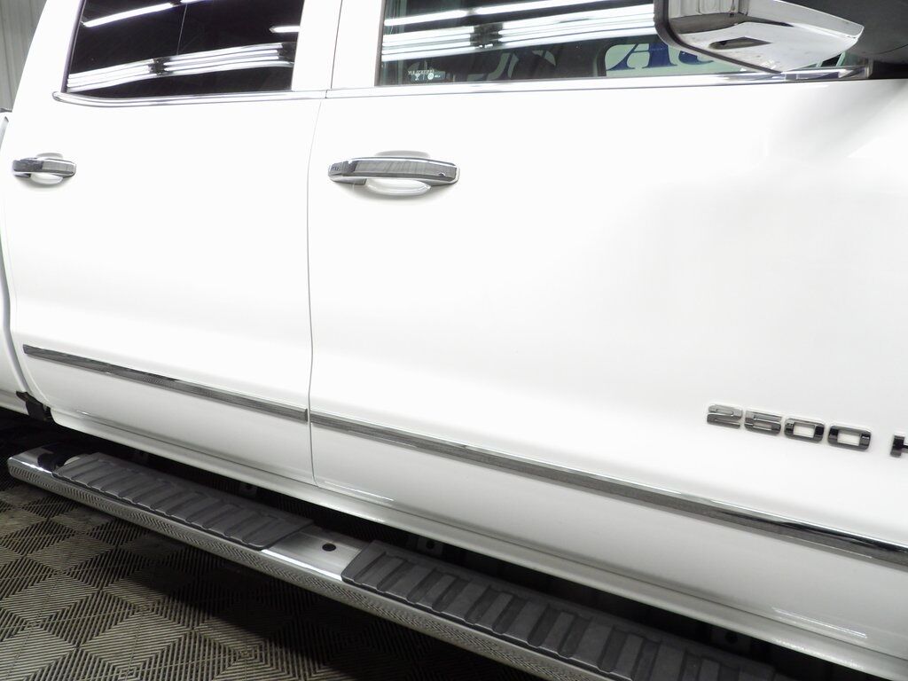2017 GMC Sierra 2500HD 4x4 Crew Cab SLT Fond du Lac WI