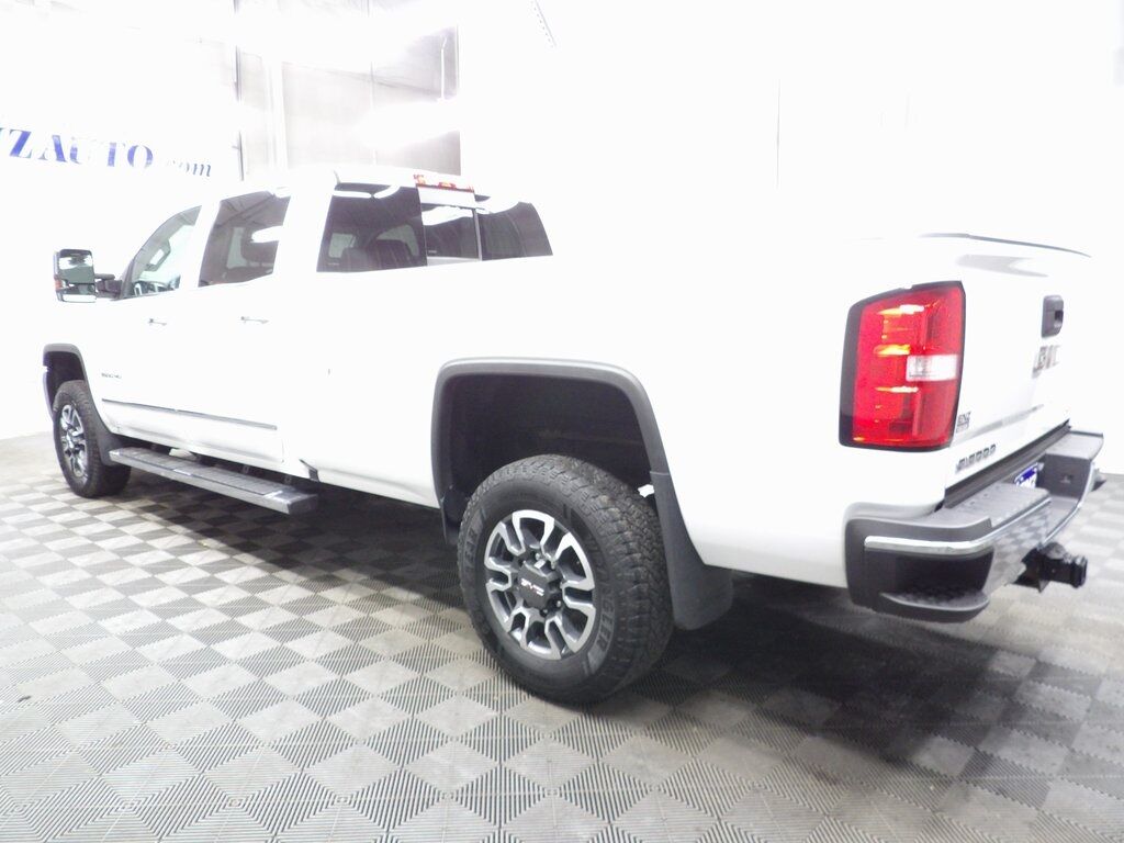 2017 GMC Sierra 2500HD 4x4 Crew Cab SLT Fond du Lac WI
