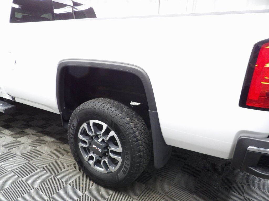 2017 GMC Sierra 2500HD 4x4 Crew Cab SLT Fond du Lac WI