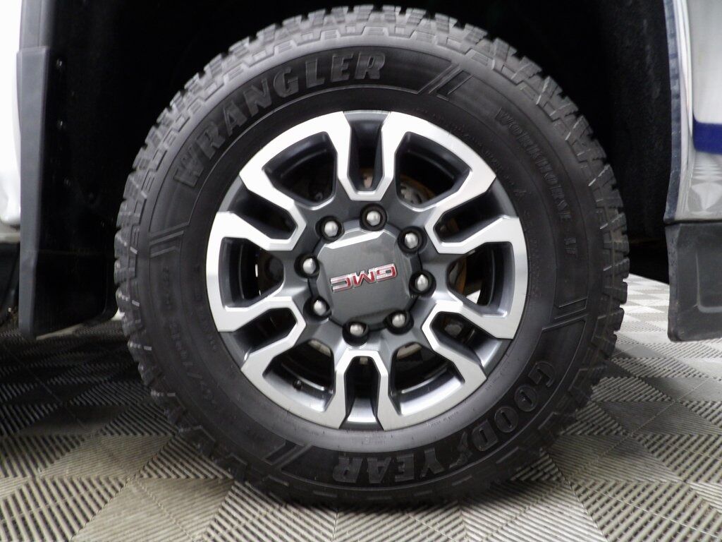 2017 GMC Sierra 2500HD 4x4 Crew Cab SLT Fond du Lac WI