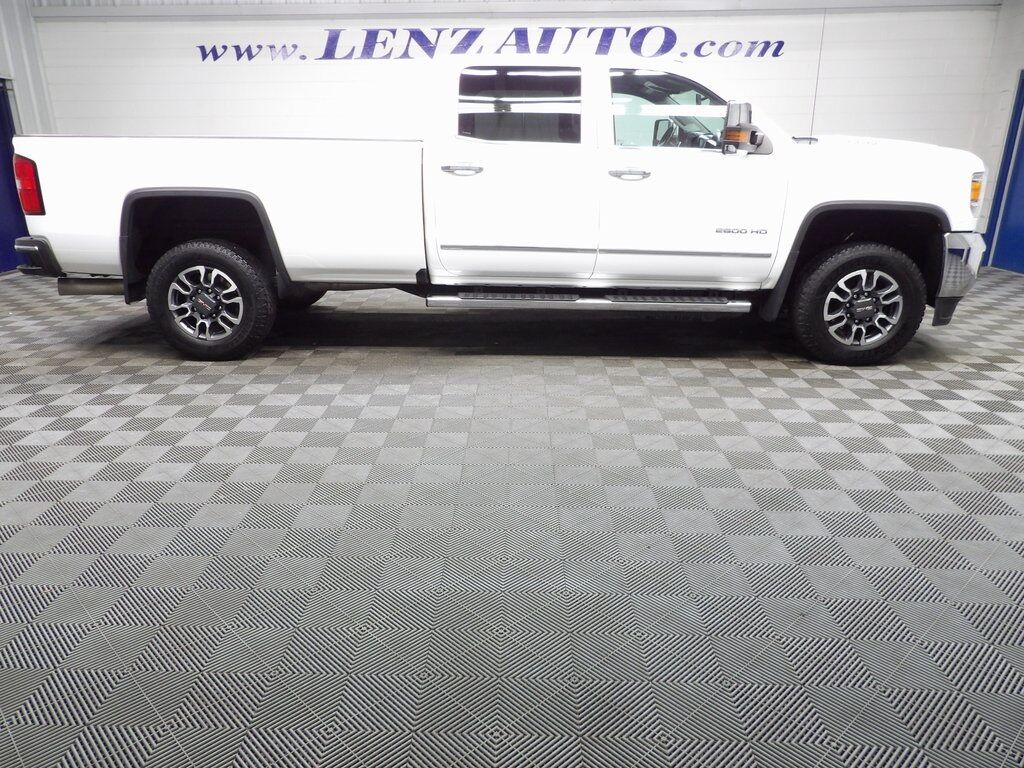 2017 GMC Sierra 2500HD 4x4 Crew Cab SLT Fond du Lac WI
