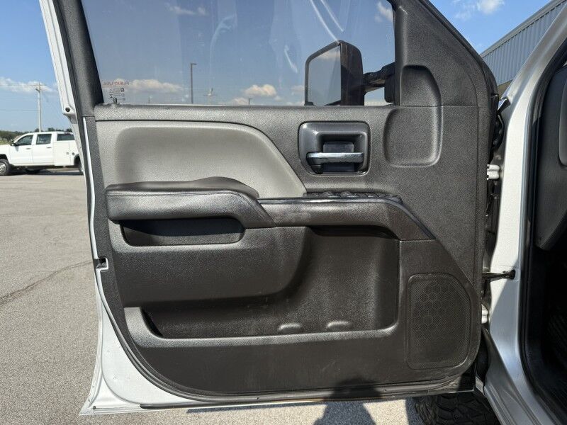 2017 GMC Sierra 2500HD Cab & Chassis Collinsville OK