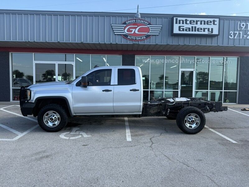 2017 GMC Sierra 2500HD Cab & Chassis Collinsville OK