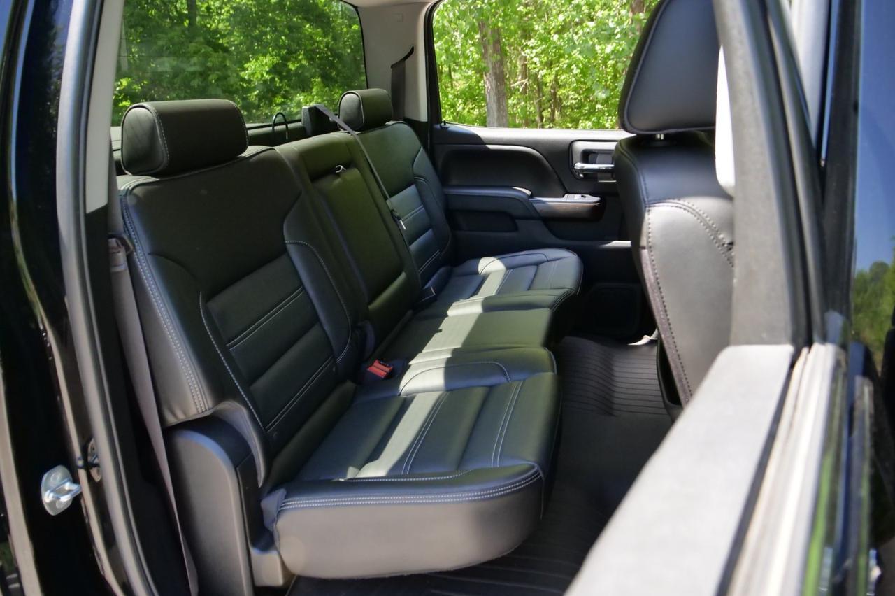 2017 GMC Sierra 2500HD Denali 4X4 / Turbo Diesel / Allison / Plus PKG! Lincolnton NC