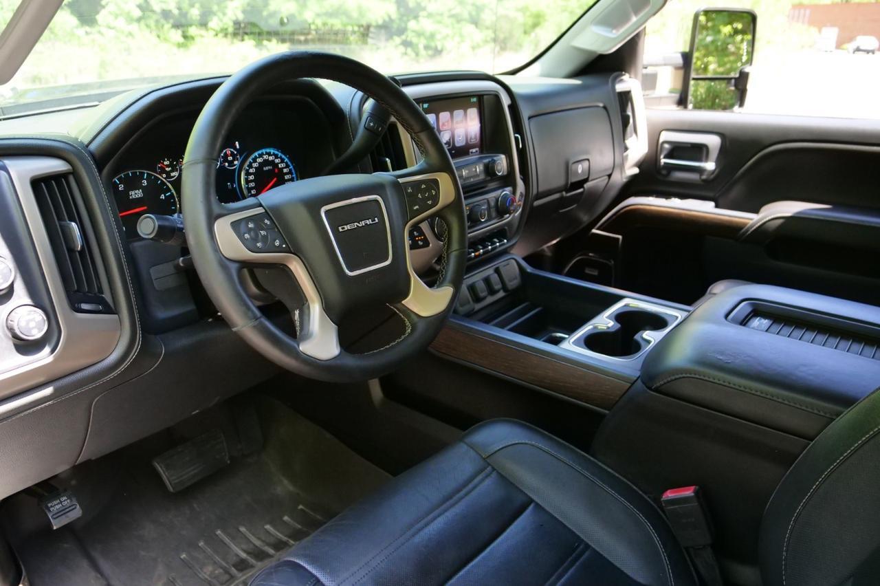 2017 GMC Sierra 2500HD Denali 4X4 / Turbo Diesel / Allison / Plus PKG! Lincolnton NC