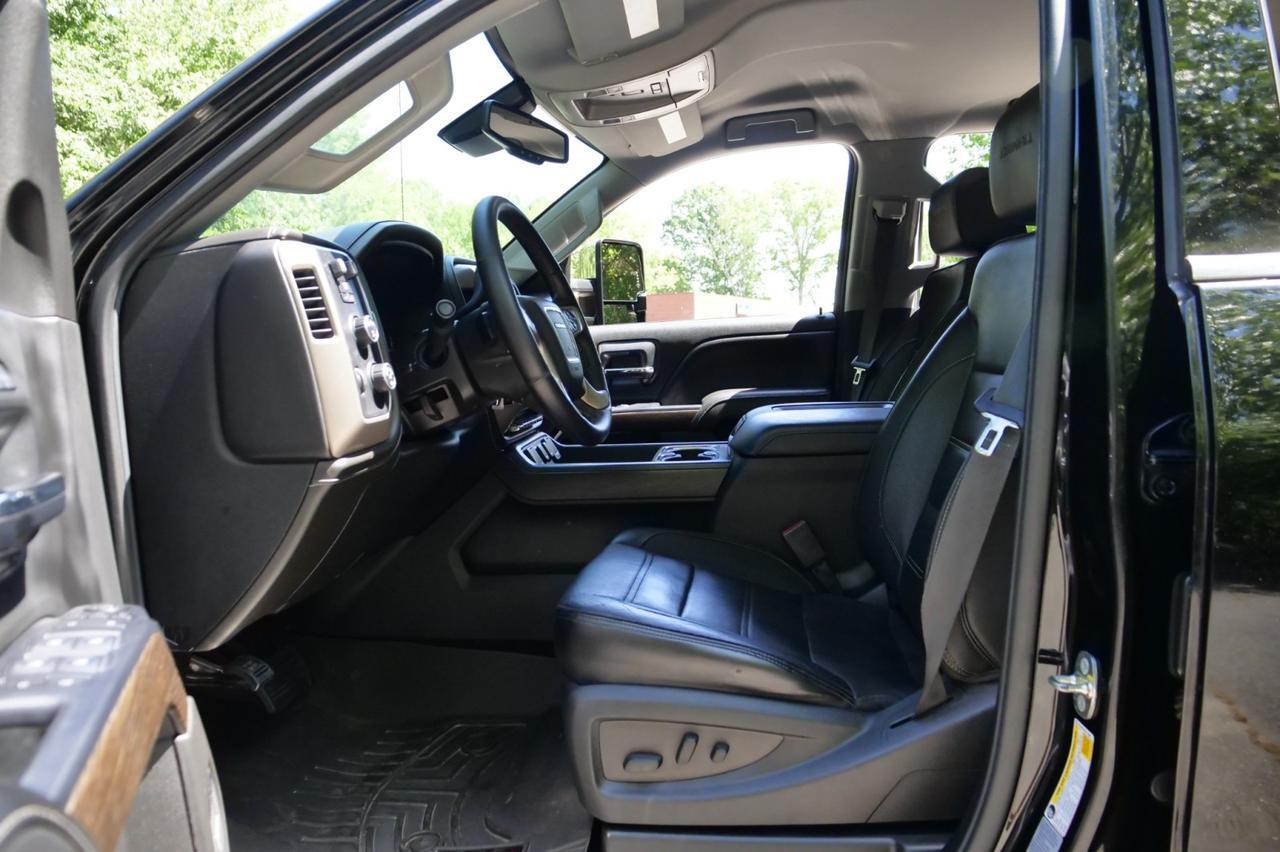 2017 GMC Sierra 2500HD Denali 4X4 / Turbo Diesel / Allison / Plus PKG! Lincolnton NC