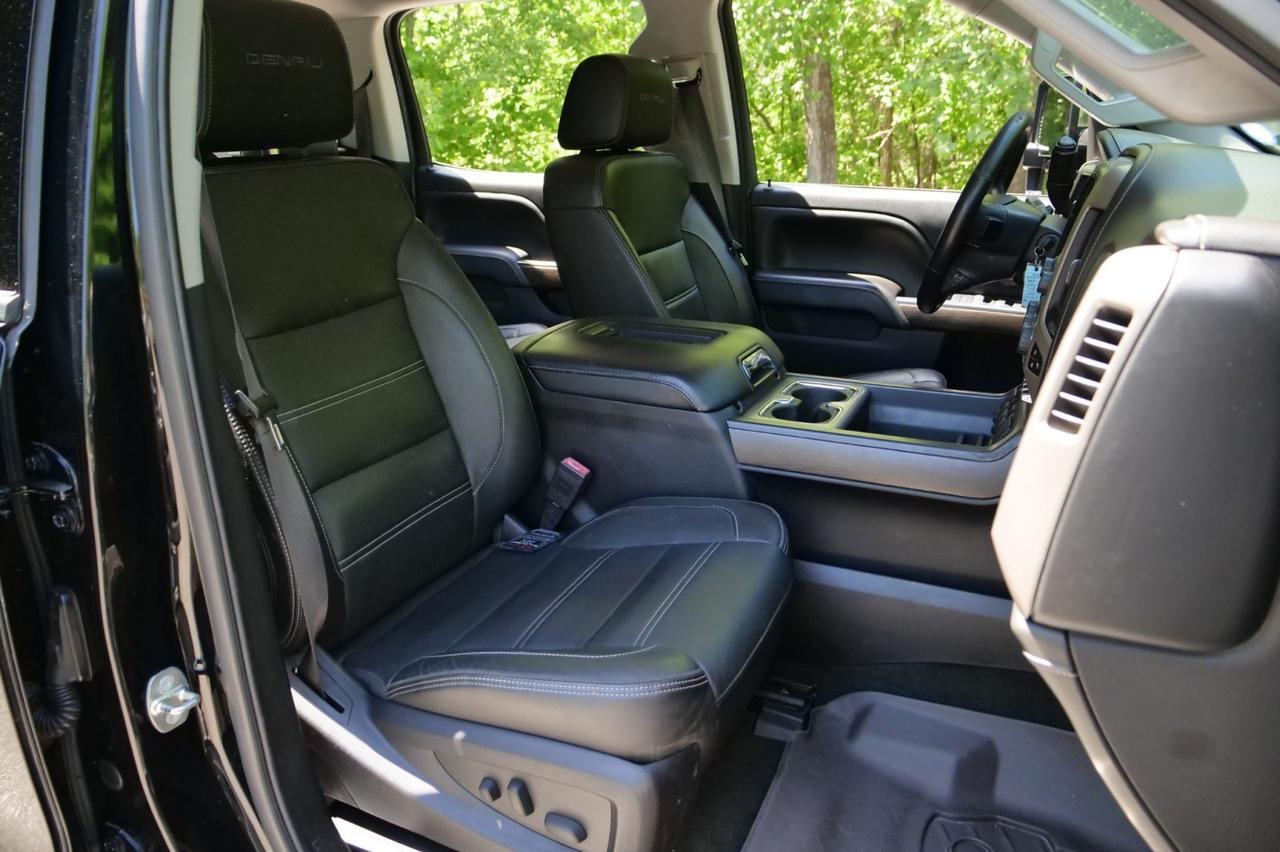 2017 GMC Sierra 2500HD Denali 4X4 / Turbo Diesel / Allison / Plus PKG! Lincolnton NC