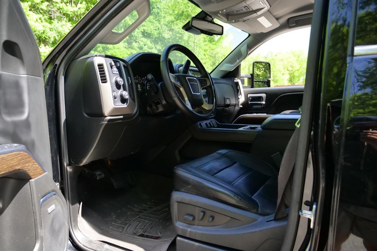 2017 GMC Sierra 2500HD Denali 4X4 / Turbo Diesel / Allison / Plus PKG! Lincolnton NC