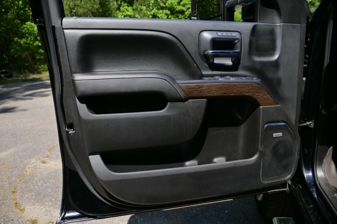 2017 GMC Sierra 2500HD Denali 4X4 / Turbo Diesel / Allison / Plus PKG! Lincolnton NC