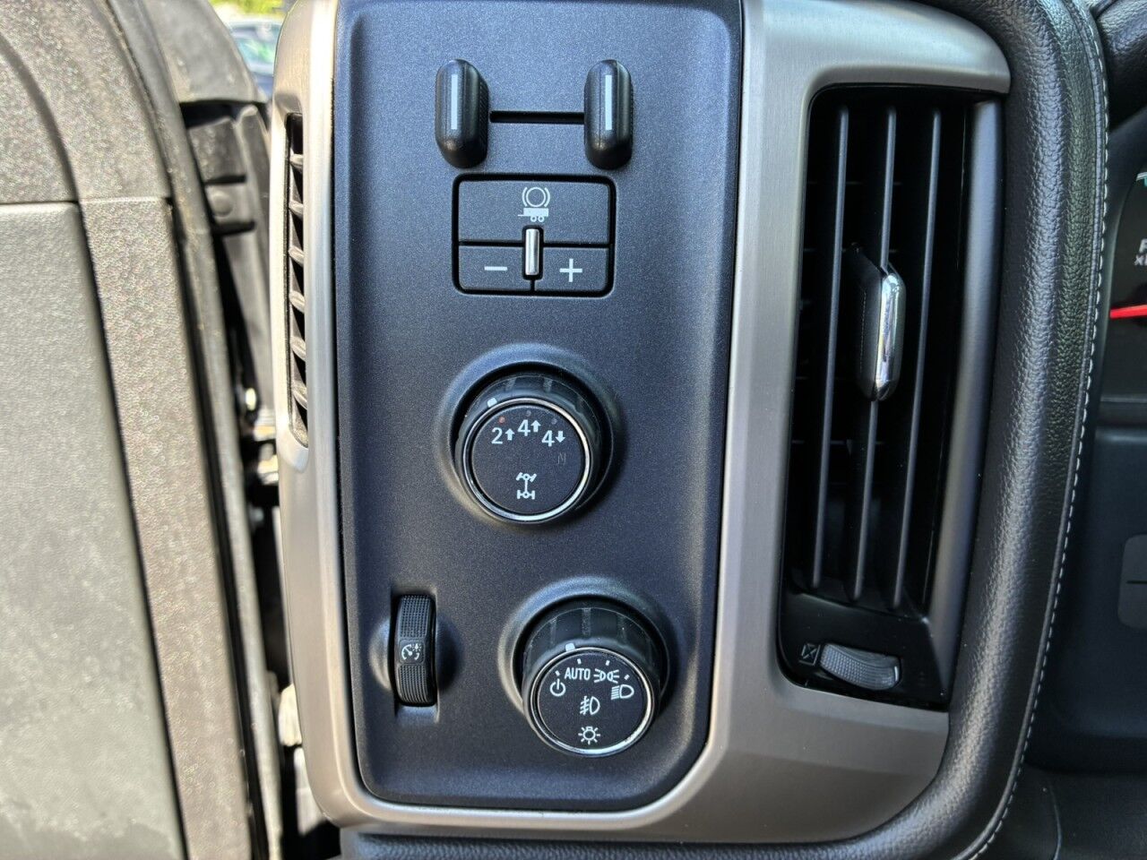 2017 GMC Sierra 2500HD Denali Charlton MA
