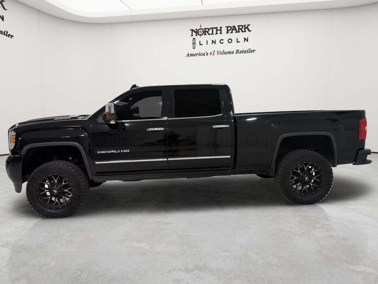 2017 GMC Sierra 2500HD Denali