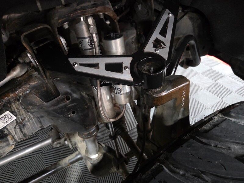 2017 GMC Sierra 2500HD Lifted Denali 6.6L Diesel 22in American Force 37in Tires FREE WARRANTY Arlington TX