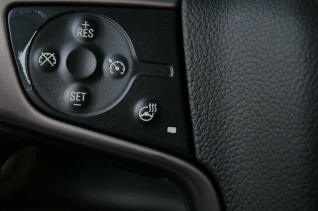 2017 GMC Sierra 2500HD SLT 4X4 / Duramax Diesel / Heated Seats! High Point NC