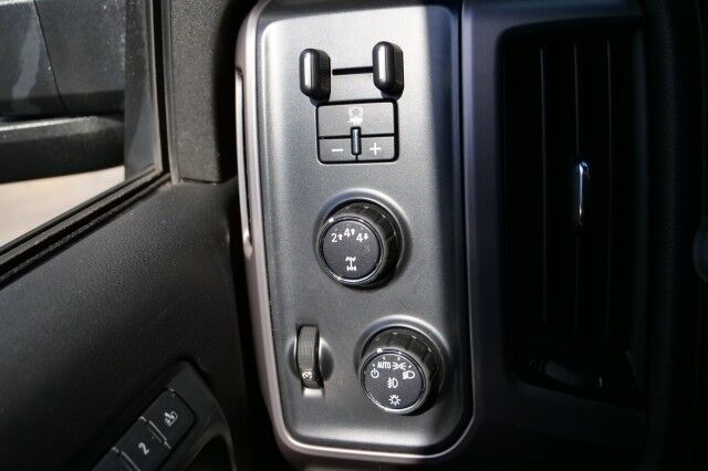 2017 GMC Sierra 2500HD SLT 4X4 / Duramax Diesel / Heated Seats! High Point NC