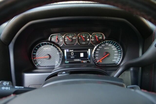 2017 GMC Sierra 2500HD SLT 4X4 / Duramax Diesel / Heated Seats! High Point NC