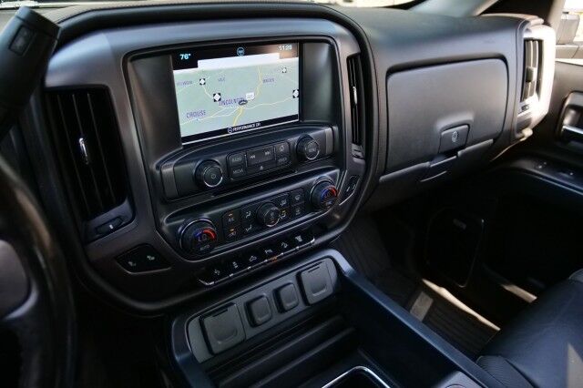 2017 GMC Sierra 2500HD SLT 4X4 / Duramax Diesel / Heated Seats! High Point NC