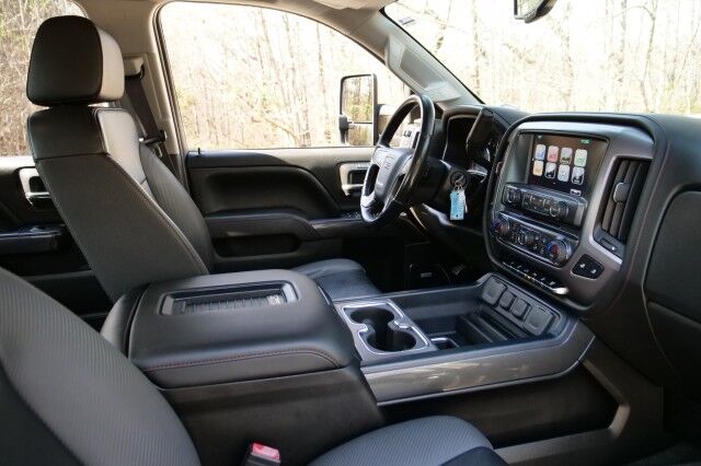 2017 GMC Sierra 2500HD SLT 4X4 / Duramax Diesel / Heated Seats! High Point NC