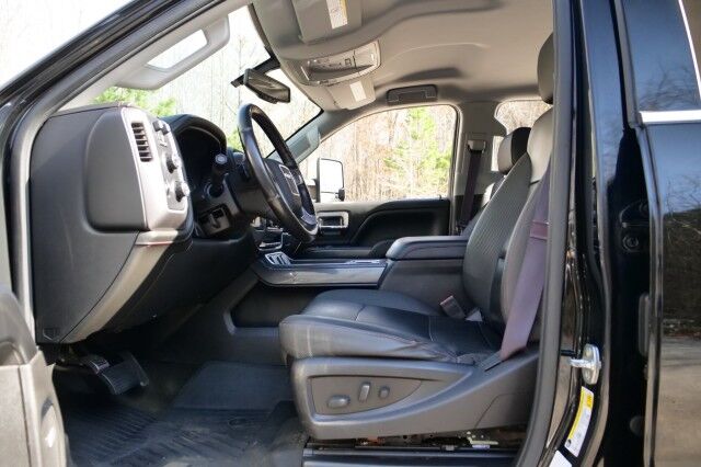 2017 GMC Sierra 2500HD SLT 4X4 / Duramax Diesel / Heated Seats! High Point NC