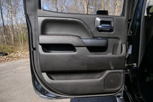 2017 GMC Sierra 2500HD SLT 4X4 / Duramax Diesel / Heated Seats! High Point NC