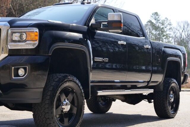 2017 GMC Sierra 2500HD SLT 4X4 / Duramax Diesel / Heated Seats! High Point NC