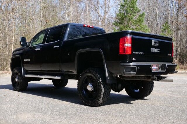 2017 GMC Sierra 2500HD SLT 4X4 / Duramax Diesel / Heated Seats! High Point NC