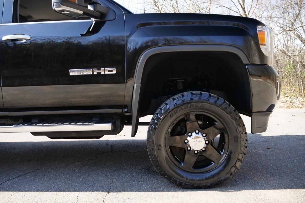 2017 GMC Sierra 2500HD SLT 4X4 / Duramax Diesel / Heated Seats! Lincolnton NC