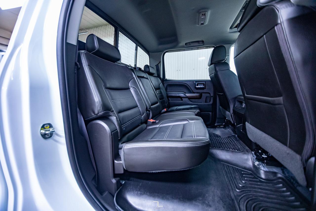 2017 GMC Sierra 3500 4x4 Crew Cab Denali HD Diesel Leather Roof Nav Red Deer AB