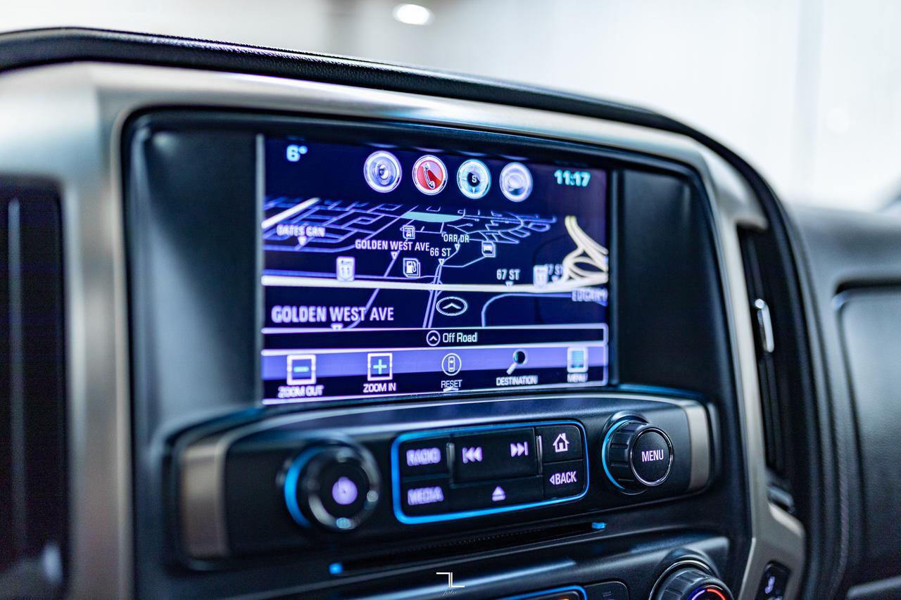 2017 GMC Sierra 3500 4x4 Crew Cab Denali HD Diesel Leather Roof Nav Red Deer AB