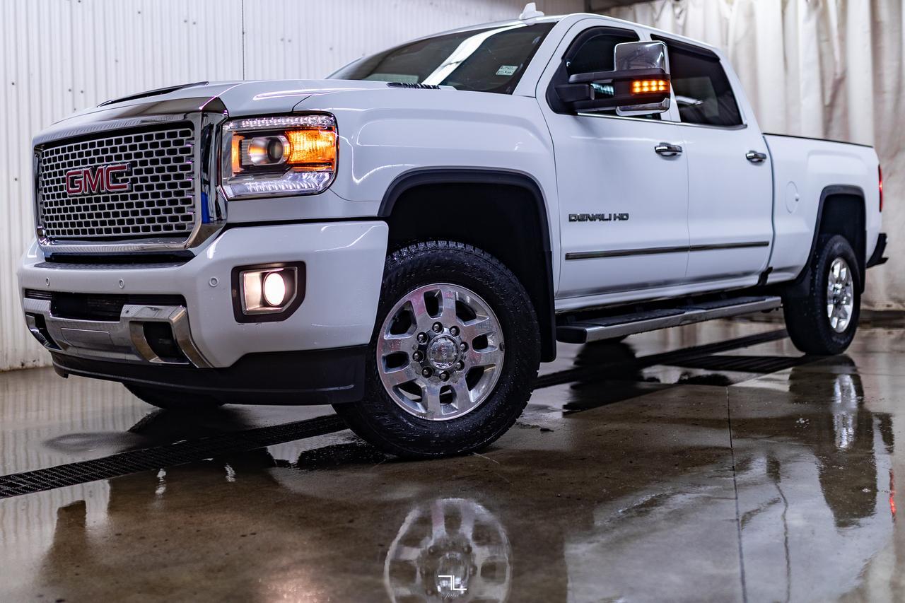2017 GMC Sierra 3500 4x4 Crew Cab Denali HD Diesel Leather Roof Nav Red Deer AB