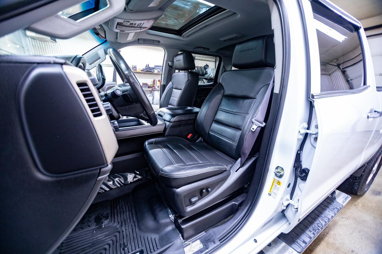 2017 GMC Sierra 3500 4x4 Crew Cab Denali HD Diesel Leather Roof Nav Red Deer AB